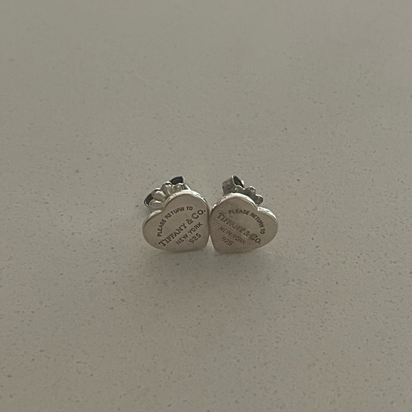 Authentic Tiffany heart tag stud earrings - Picture 1 of 6